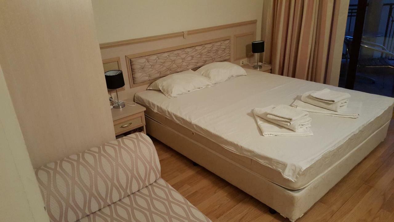 Bendita Mare Family Apartments ゴールデンサンド エクステリア 写真